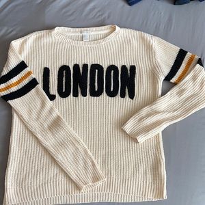 Long sleeved sweater